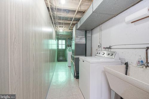 1938 28 St, Philadelphia PA 19145-2408 exterior