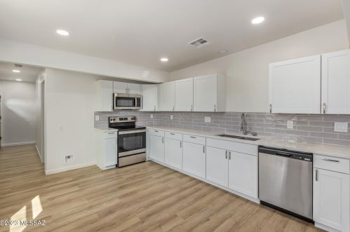 1023 9th St, Tucson AZ  85719-5436 exterior