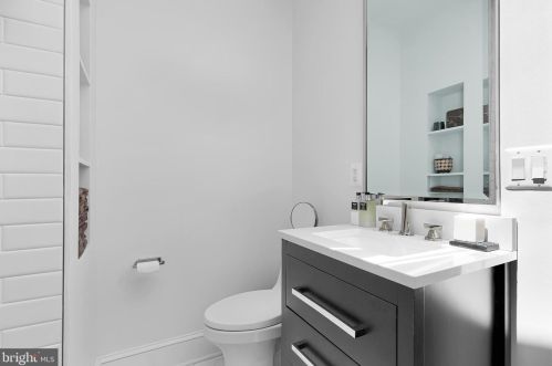 418 5th St, Washington DC  20003-2051 exterior