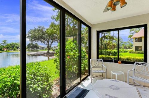 189 Fox Glen Dr, Naples, FL 34104-5141