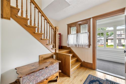 1525 82, Milwaukee WI 53222-2935 exterior