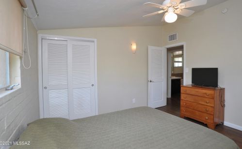 4445 17th St, Tucson AZ  85711-4802 exterior