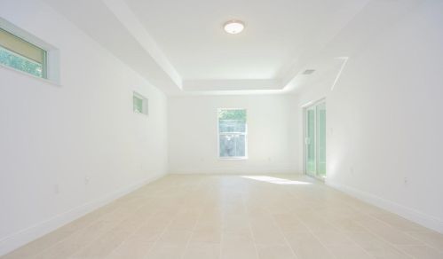 1660 Lexington Dr, Fort Pierce FL 34953-1629 exterior