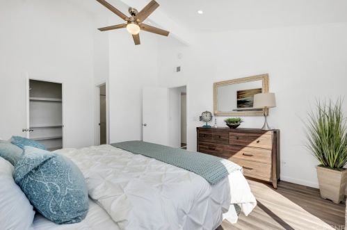 5356 Driftwood St, Oxnard CA 93035-1032 exterior