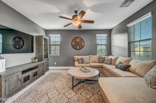 923 Kaibab Dr, Chandler AZ 85248 exterior