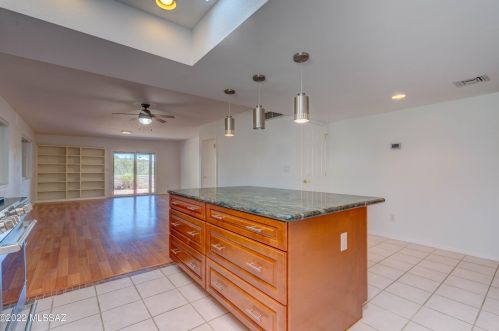 5048 Placita Del Lazo, Tucson AZ  85750-1529 exterior