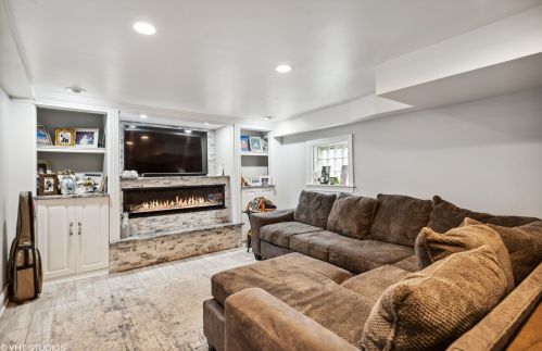 220 18 Ave, Broadview IL 60155-2933 exterior