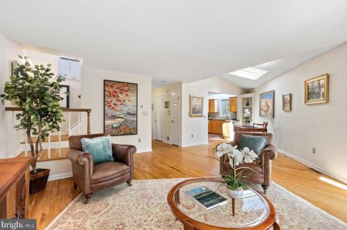 4 Firestone Ct, Princeton NJ exterior