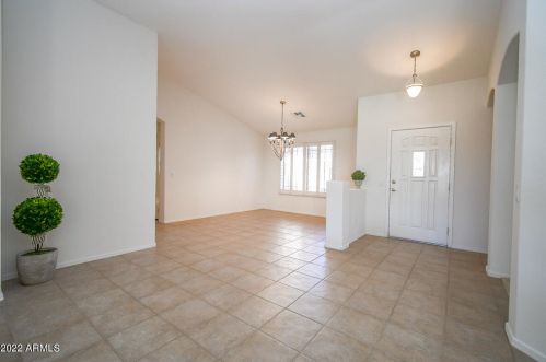 23814 Stoney Lk Dr, Chandler AZ 85248-6147 exterior