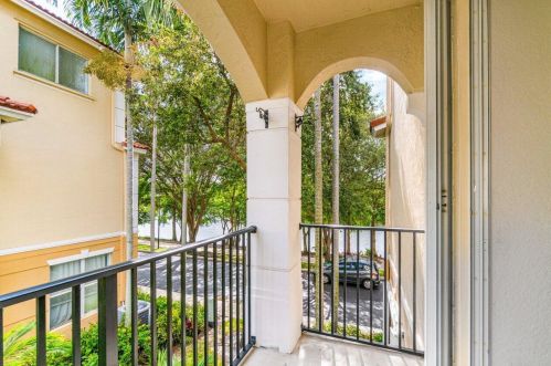 2897 Greenleaf Cir, Boynton Beach FL 33426-8662 exterior