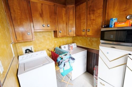 21 Woodward St, Worcester MA 01610-2937 exterior