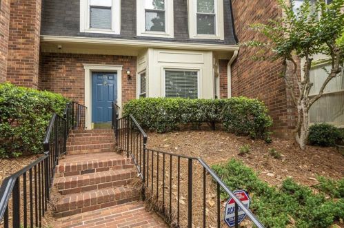 16 Jefferson Hill Pl, Atlanta, GA 30342-3763