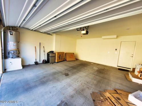 8057 Albeniz Pl, Phoenix AZ  85043 exterior