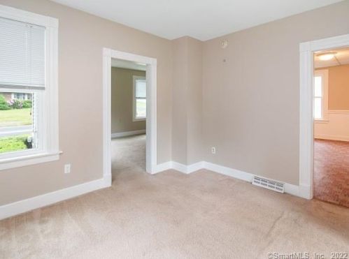 198 Elm St, Wallingford CT 06492-3229 exterior