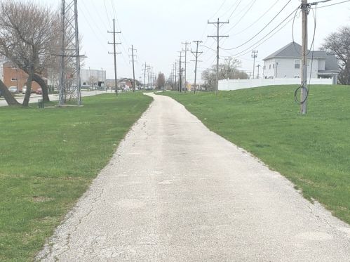 1218 Maywood Dr, Broadview IL 60153-1879 exterior