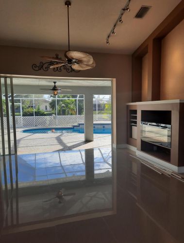 474 Carter Ave, Fort Pierce FL 34983-2999 exterior