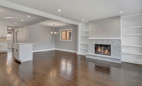 10712 Sacramento Ave, Chicago IL  60655-2120 exterior