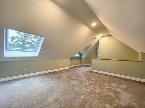 74 Forest Glen Rd, Springfield MA  01106-1115 exterior