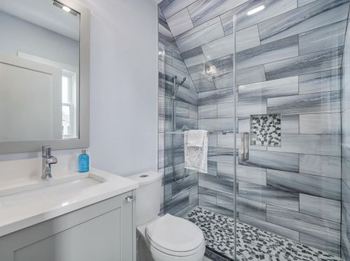 3128 Bernard St, Chicago IL  60618-6715 exterior