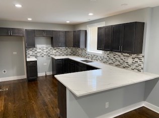 8535 Bennett Ave, Chicago IL  60617-2256 exterior