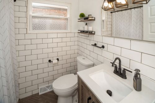 10931 Buffalo Ave, Chicago IL 60617-6516 exterior