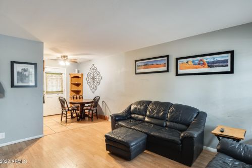 1820 38th Ln, Phoenix AZ  85009-2226 exterior