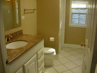 2304 Driscoll St, Houston TX  77019-6828 exterior