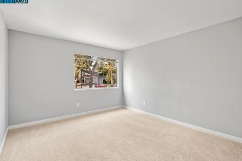 359 Scottsdale Rd, Concord CA 94523-5113 exterior