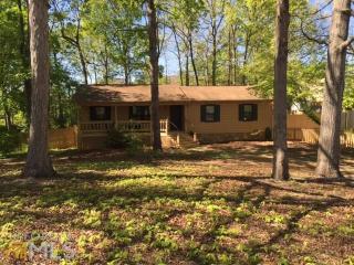 352 Trotters Rdg, Lawrenceville GA  30043-3651 exterior