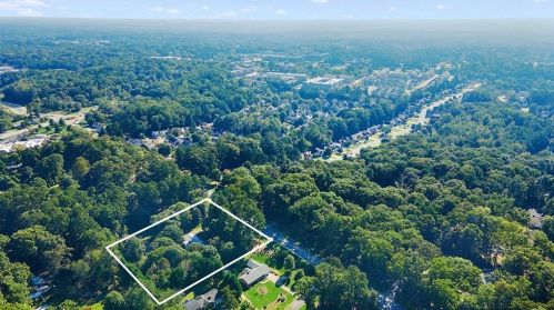 3325 Mcclure Bridge Rd, Duluth GA 30096-3224 exterior