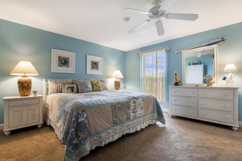 3115 Boca Ciega Dr, Naples FL 34112-6105 exterior