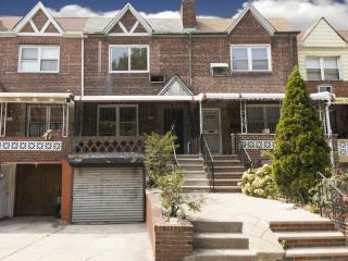 362 59th St, Brooklyn NY  11203-5439 exterior