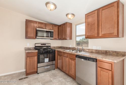 8434 Alice Vail Ln, Tucson AZ  85736-1809 exterior