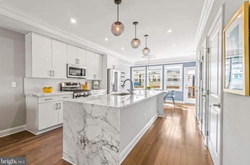 1265 Owen Pl, Washington DC 20002-2807 exterior