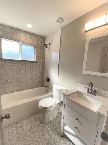 352 Kent Dr, Tucson AZ 85710-2441 exterior