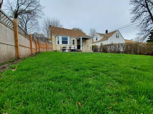 2776 47, Milwaukee WI 53210-1753 exterior