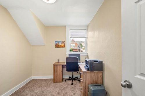 1048 Biltmore Ave, Pittsburgh PA 15216-2307 exterior