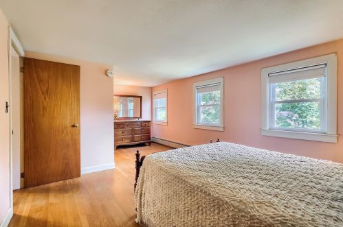 255 South St, Concord NH 03301-2661 exterior