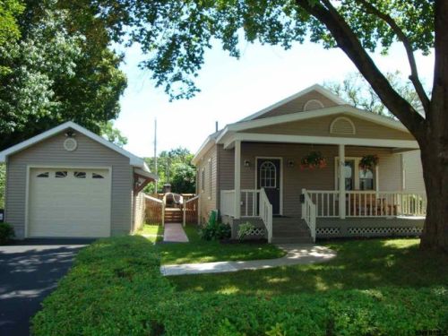 35 Marion Blvd, Schenectady, NY 12302-2601