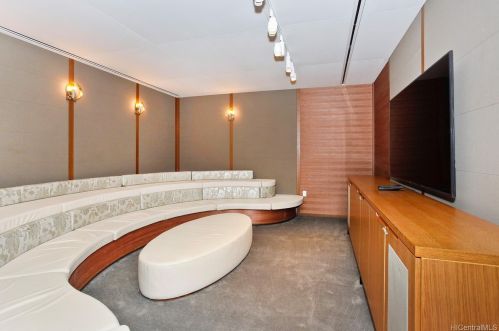 888 Kapiolani Blvd, Honolulu HI 96813-5210 exterior