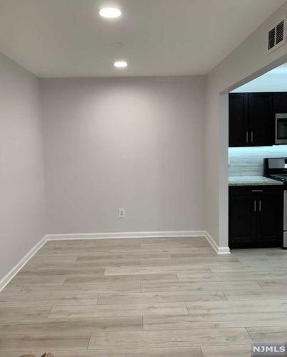 363 Cottonwood Way, Mahwah NJ  07430-2080 exterior