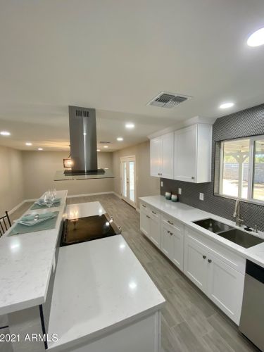 13225 31st Dr, Phoenix AZ  85029-1202 exterior