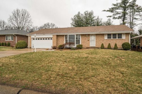 6109 Savio Dr, Saint Louis MO 63123-2760 exterior