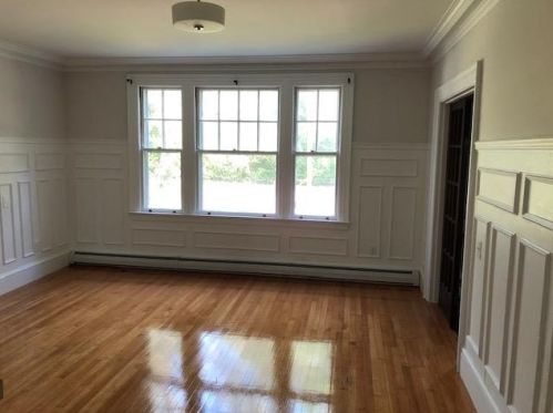 85 Belknap St, Dover, NH 03820-3965