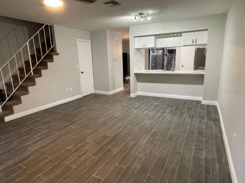 13968 Fletchers Mill Dr, Tampa FL 33613-4147 exterior