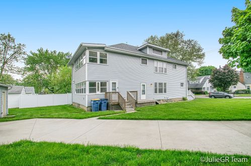 101 Valley Ave, Grand Rapids MI 49504-7402 exterior