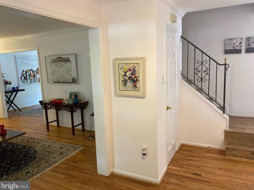 32 Farm Haven Ct, Rockville MD  20852-4231 exterior