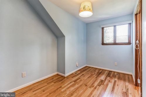 29 Dogwood Ln, Chester PA 19014-1210 exterior