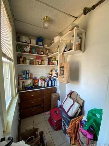 124 Stratford Rd, New Britain CT  06053-3238 exterior