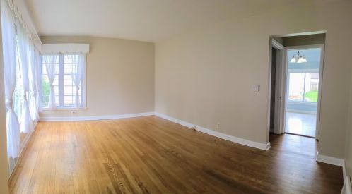 8017 Center St, Milwaukee, WI 53222-4924